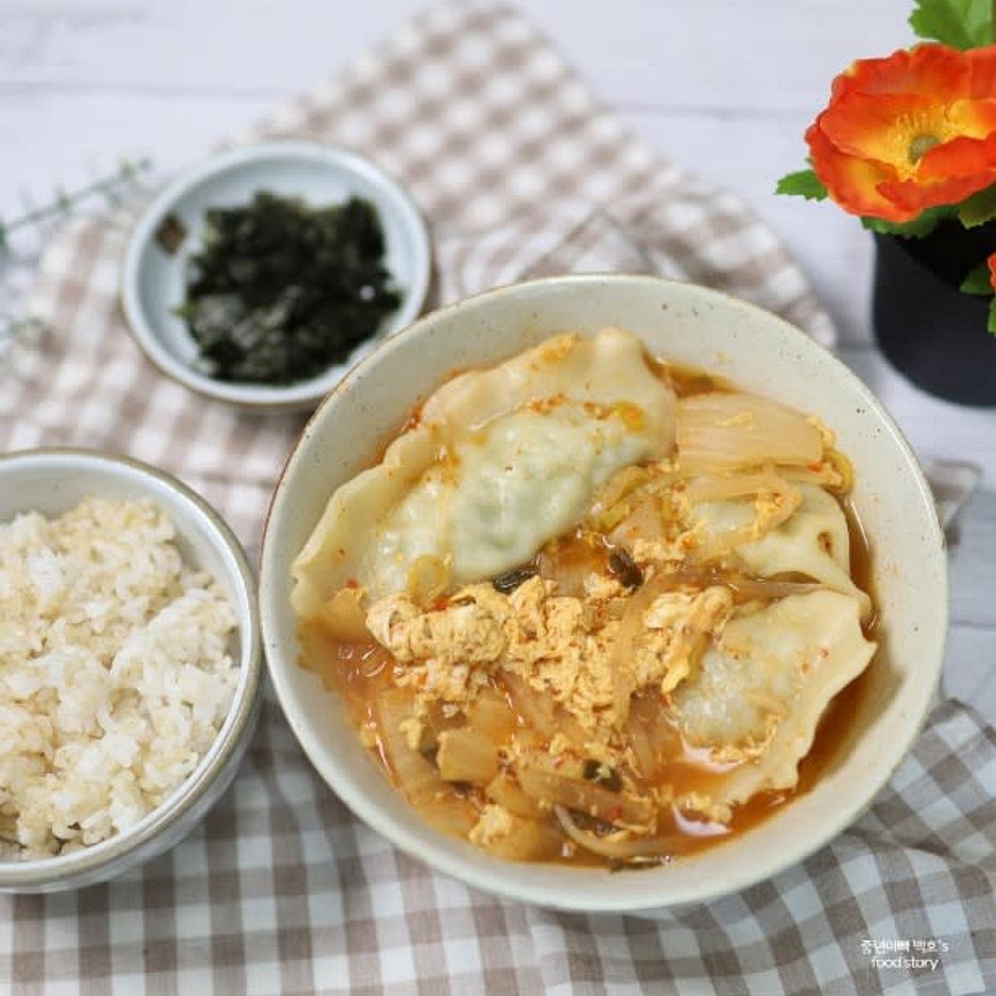 얼큰만두국 - 김치만두국