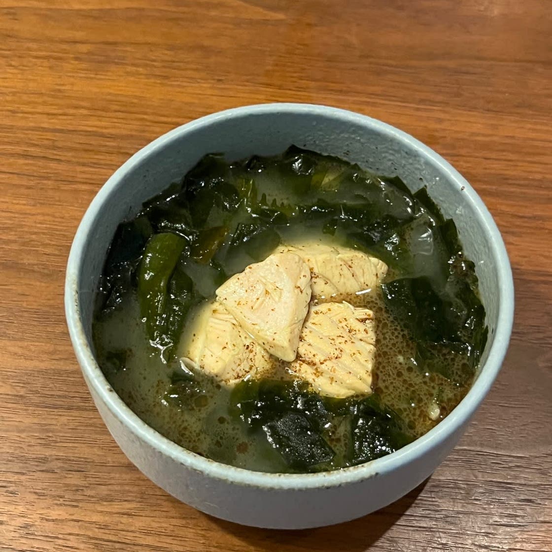 연어미역국, 가지나물