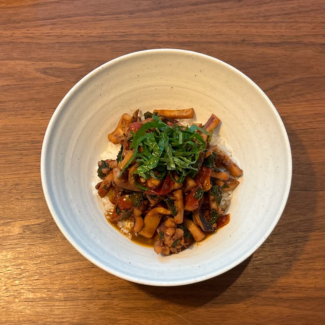 토마토오징어덮밥