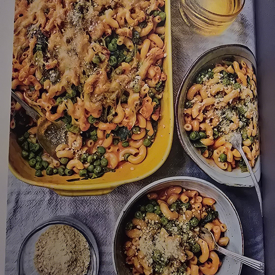 Peas and green Mac n cheese