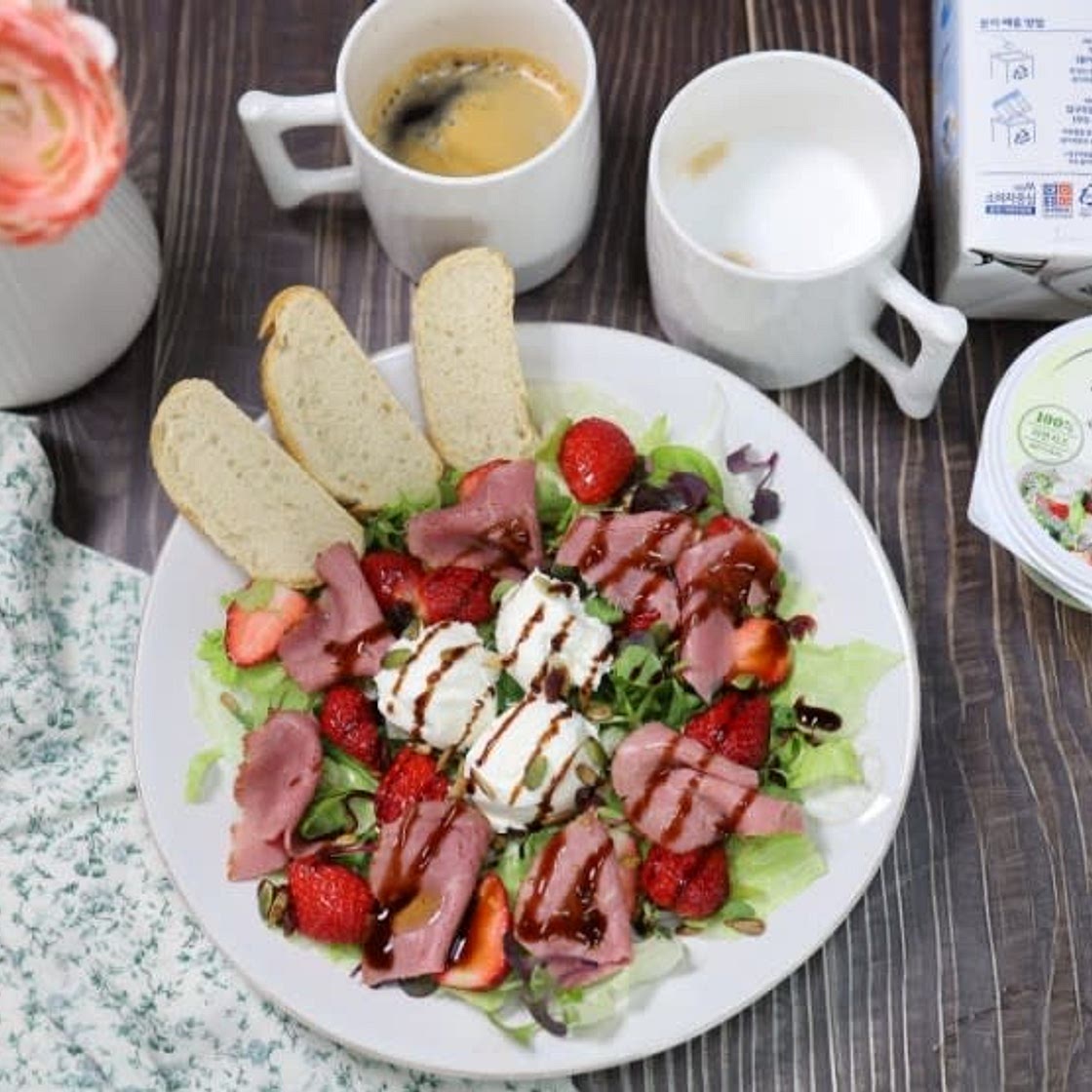 리코타치즈 샐러드
