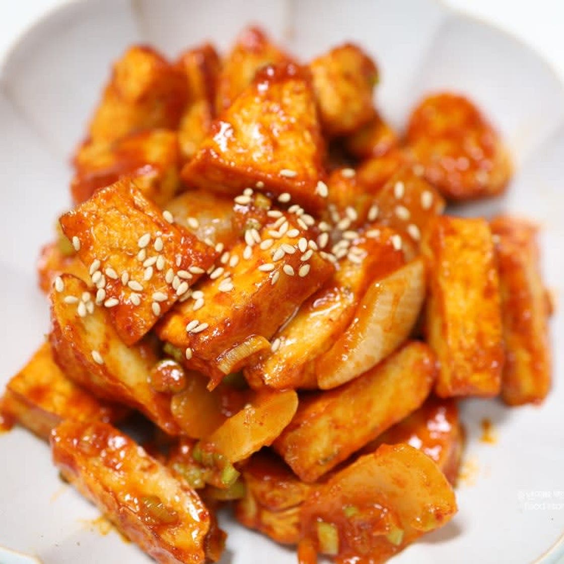 오징어볶음 및 매운 어묵볶음