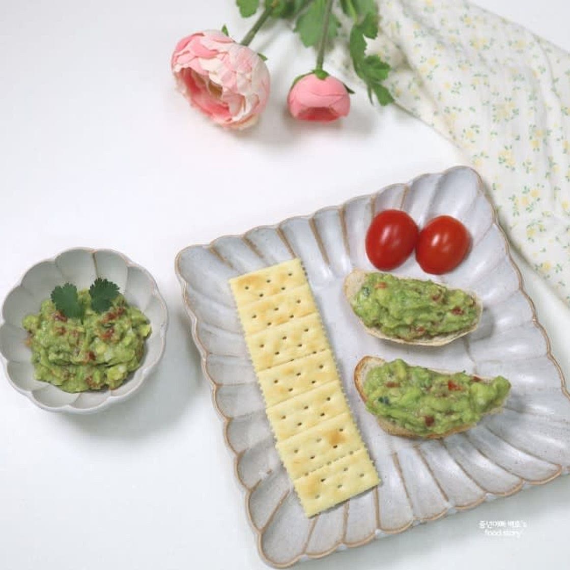 아보카도 과카몰리