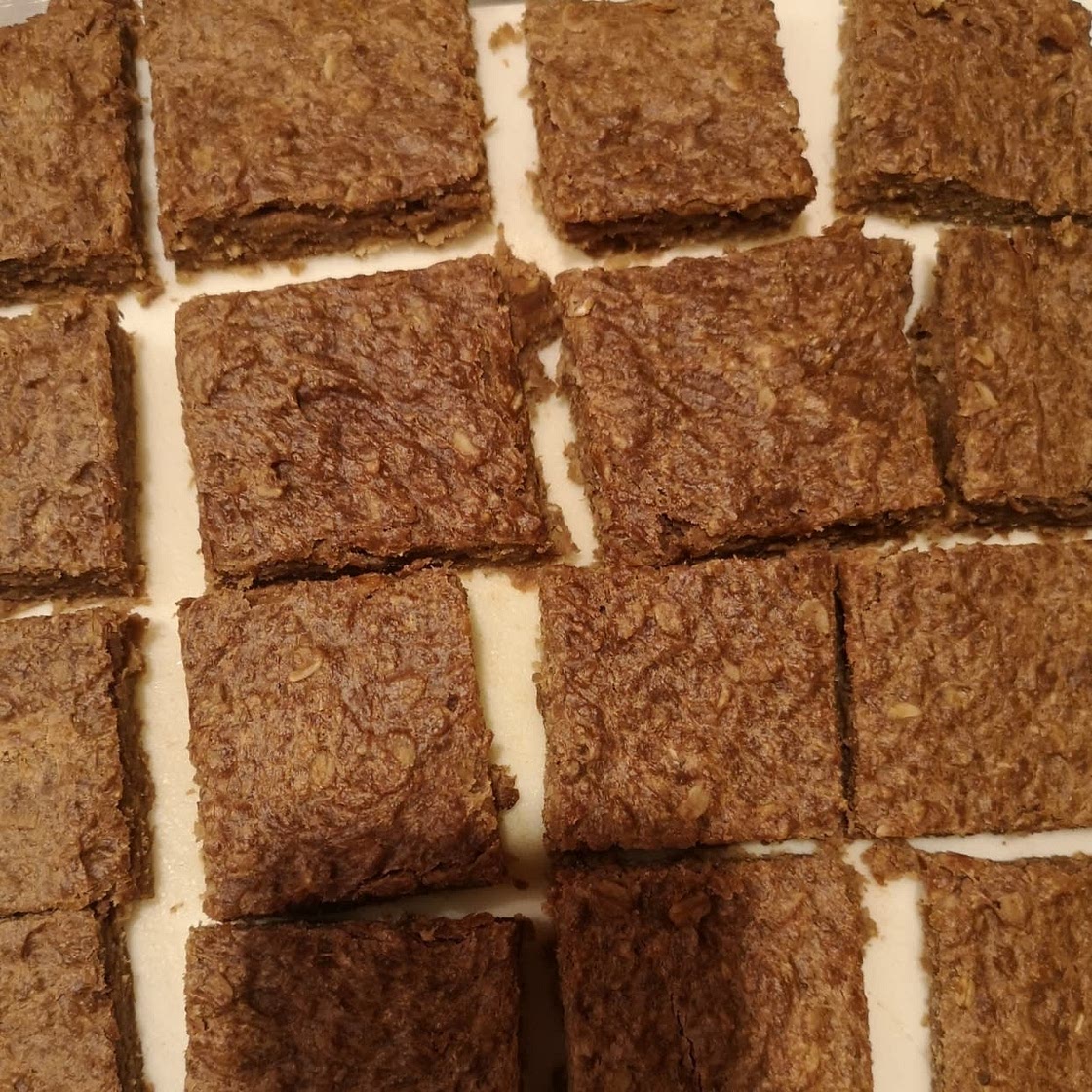 Three-Ingredient Breakfast Bars
