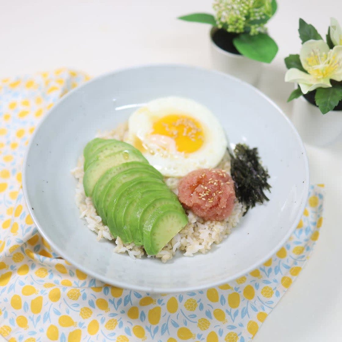 명란 아보카도 덮밥