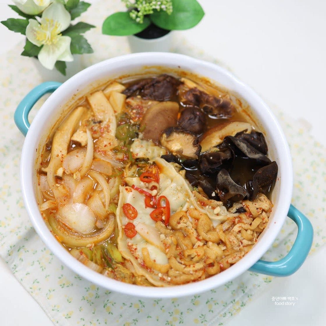 얼큰한 백종원 만두전골