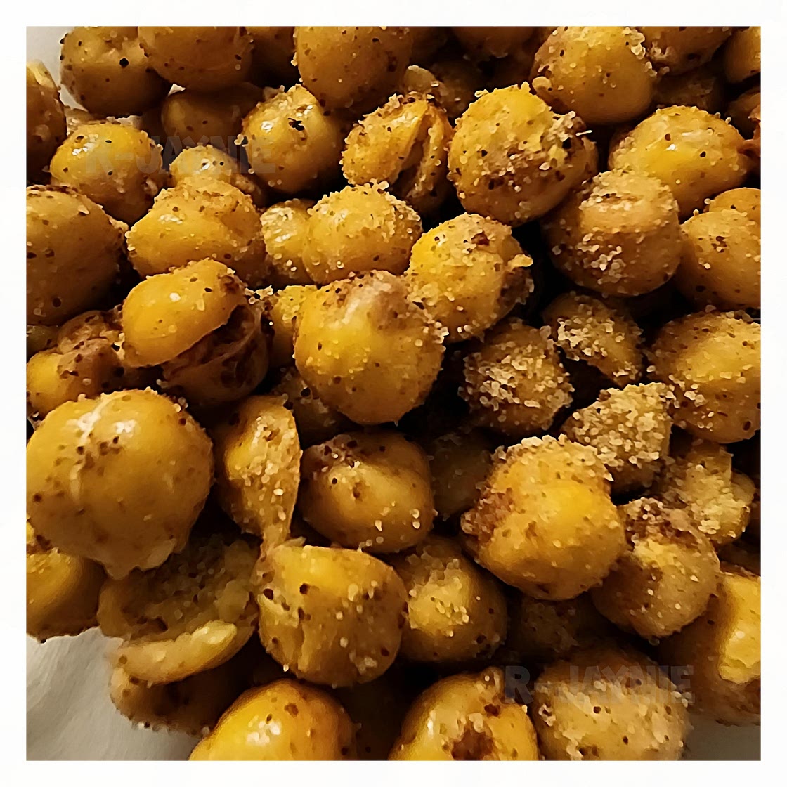 Crispy Air Fryer Chickpeas