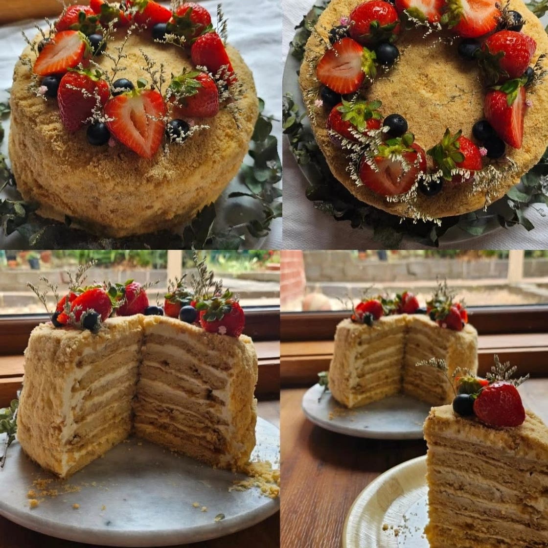 Medovik Honey Cake