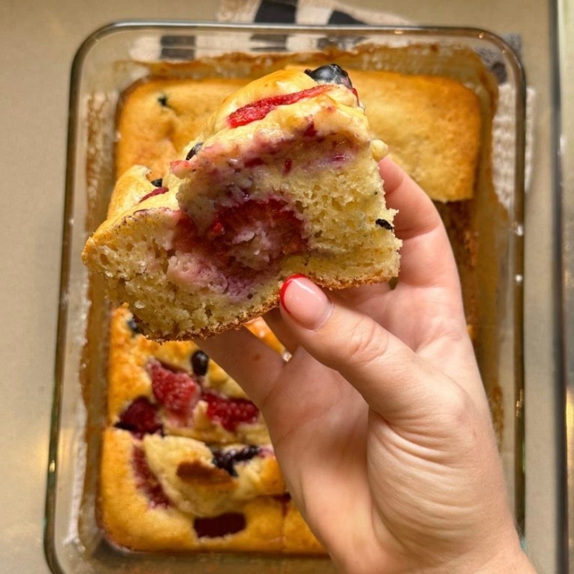 Baked berry pancakes