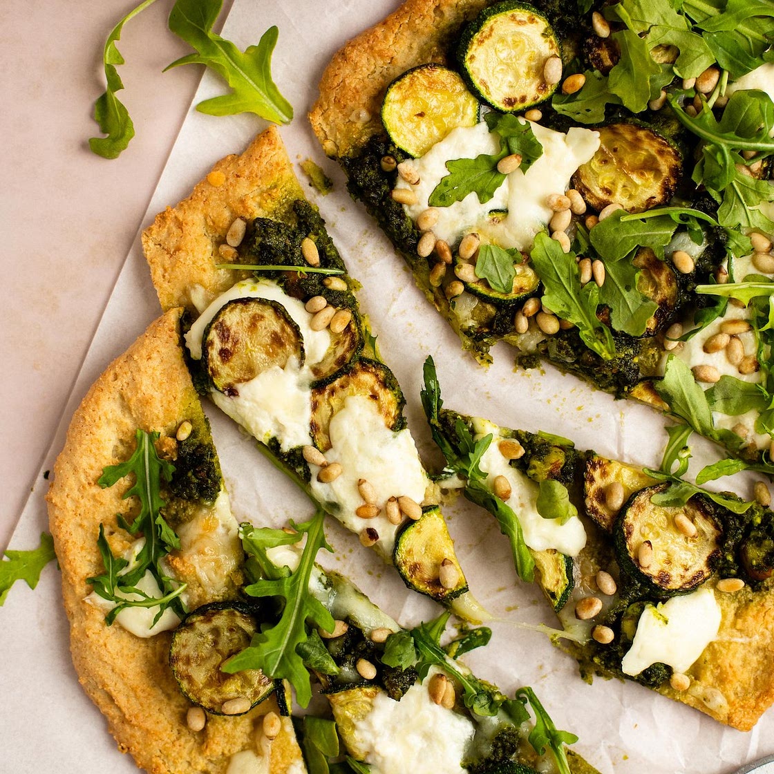 30-Min Bendable Cauliflower Flatbread (with almond flour)