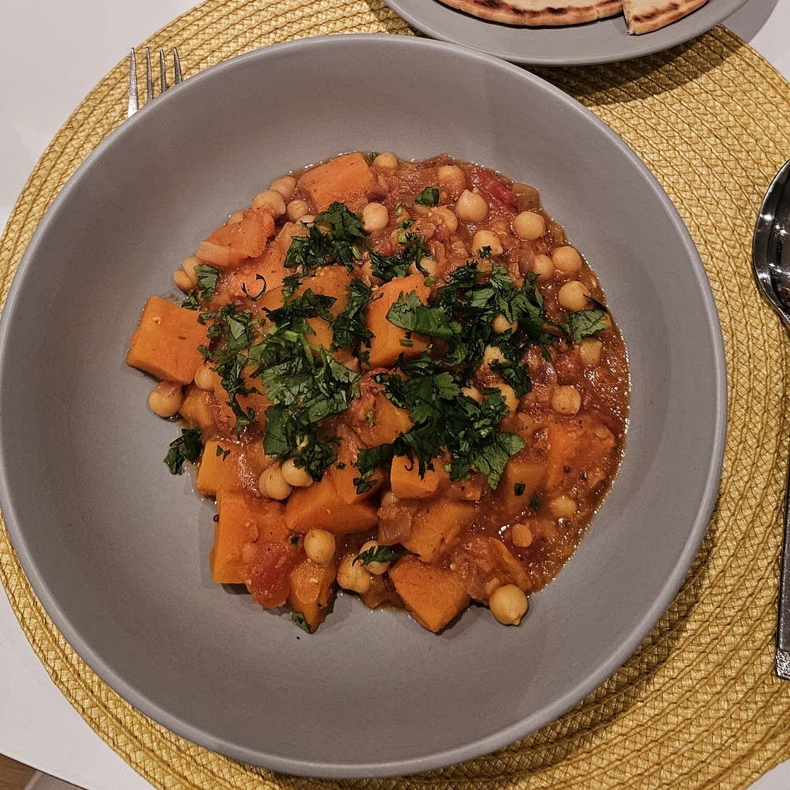 Lentil & sweet potato curry