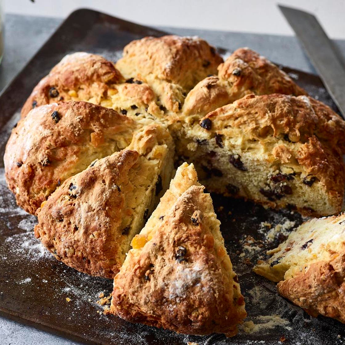 Spotted dick bread