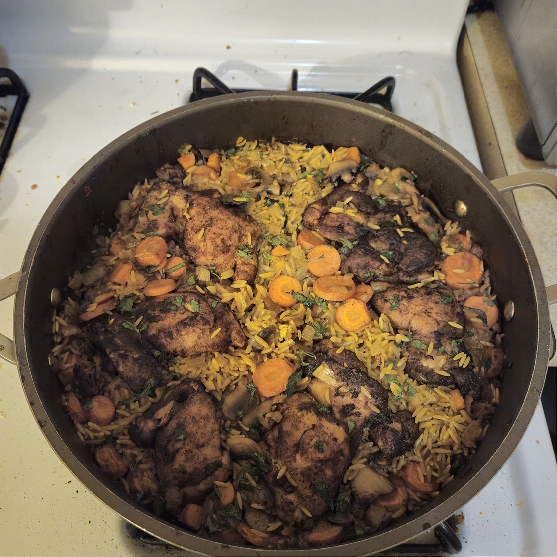One Pot Mediterranean Chicken Orzo | Slimming & Weight Watchers Friendly