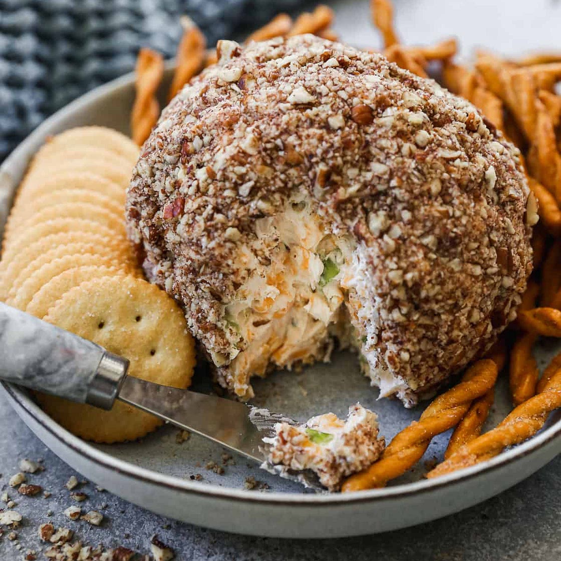 Classic Cheeseball