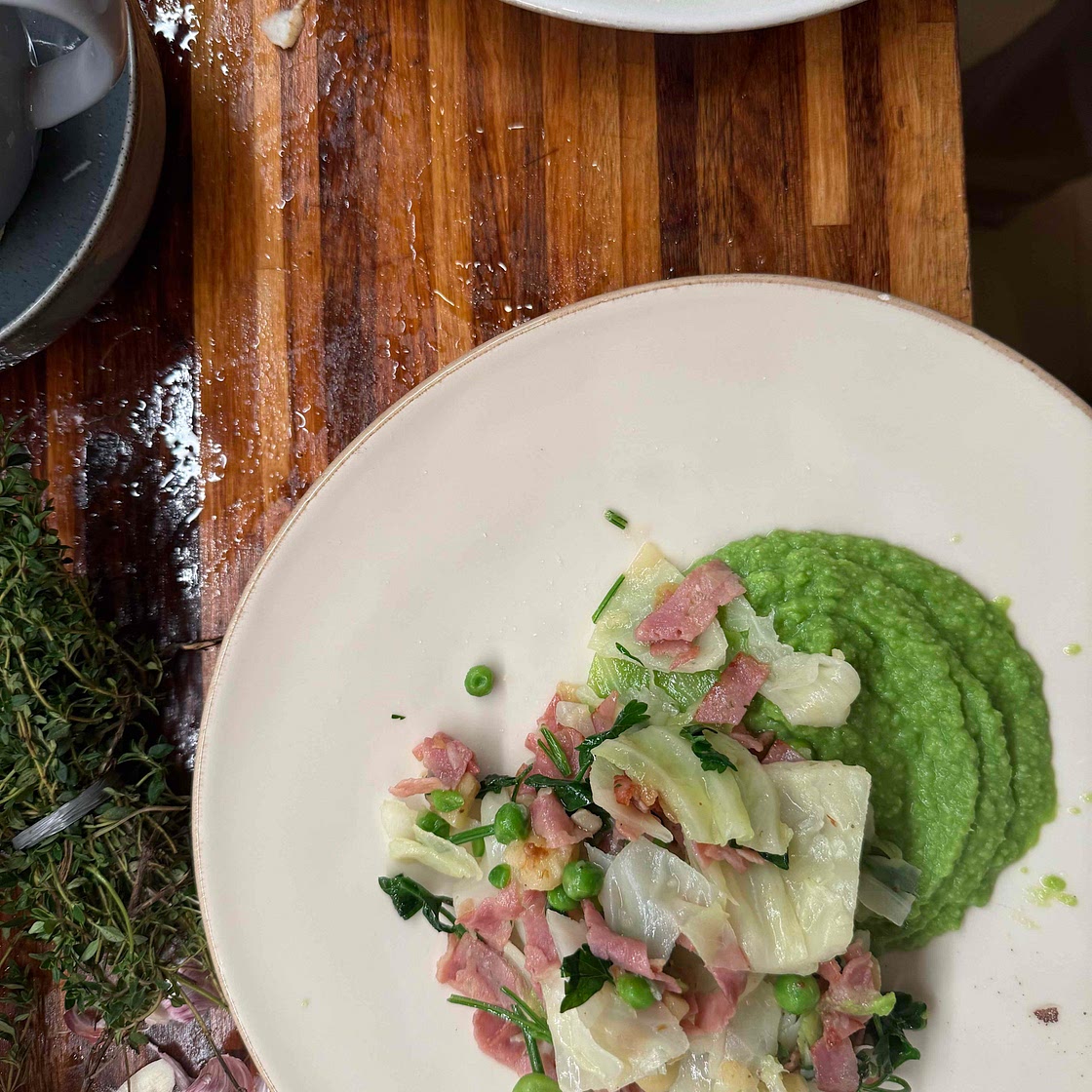 Savory cabbage, bacon and peas 
