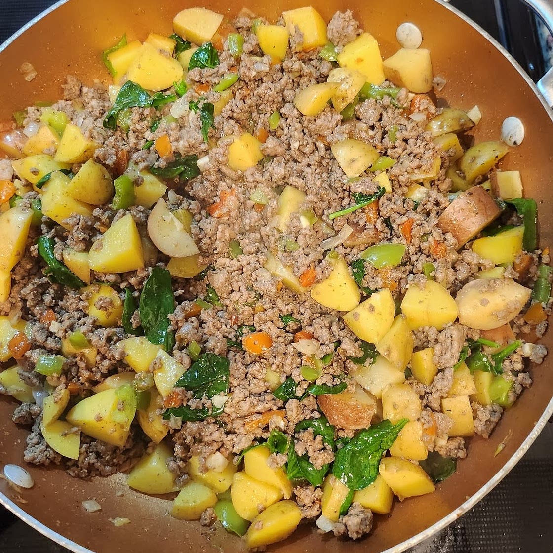 Ground Beef & Potatoes Skillet