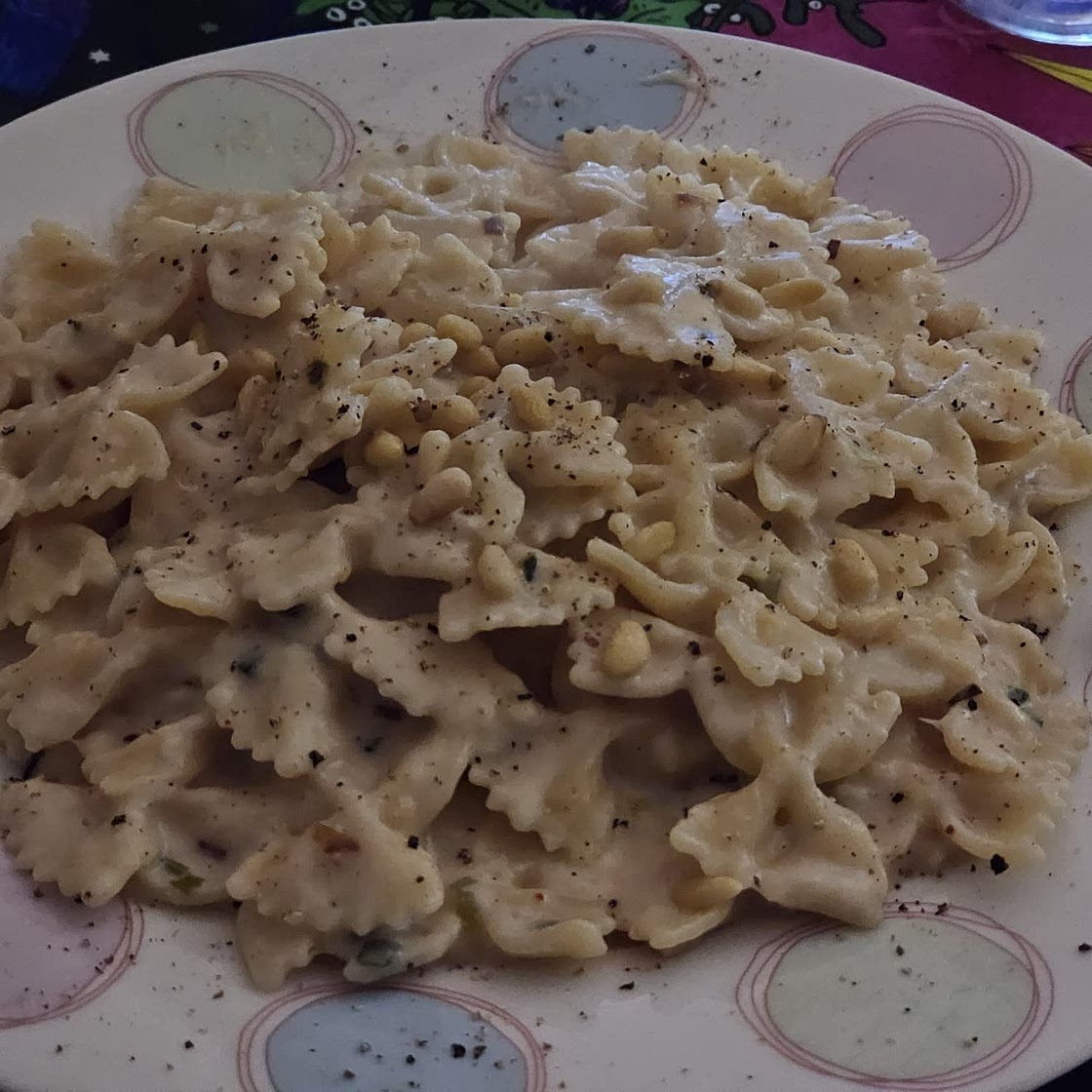 Super-Easy Creamy Pasta with Cheese