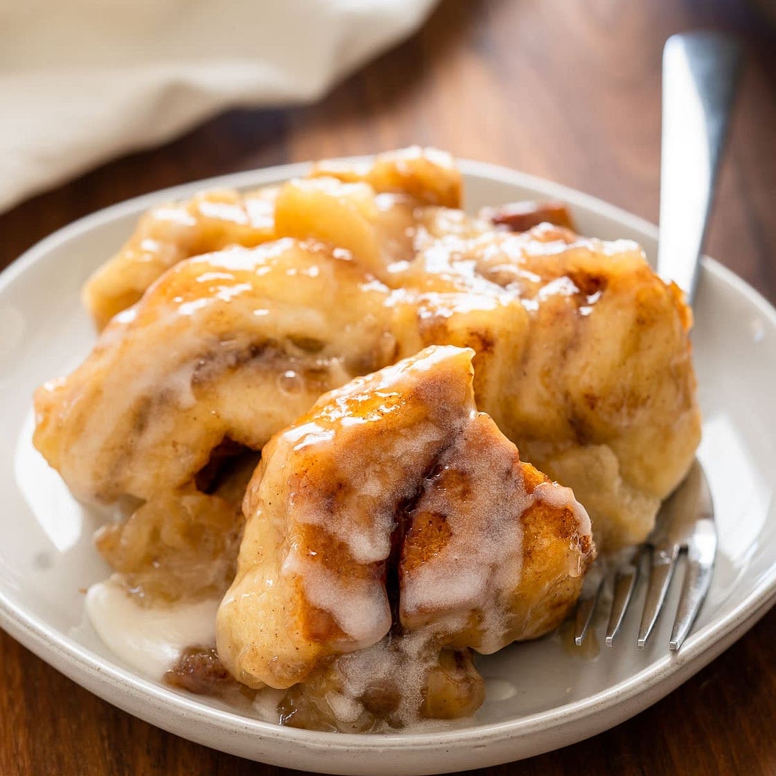 Stuffed cinnamon dessert