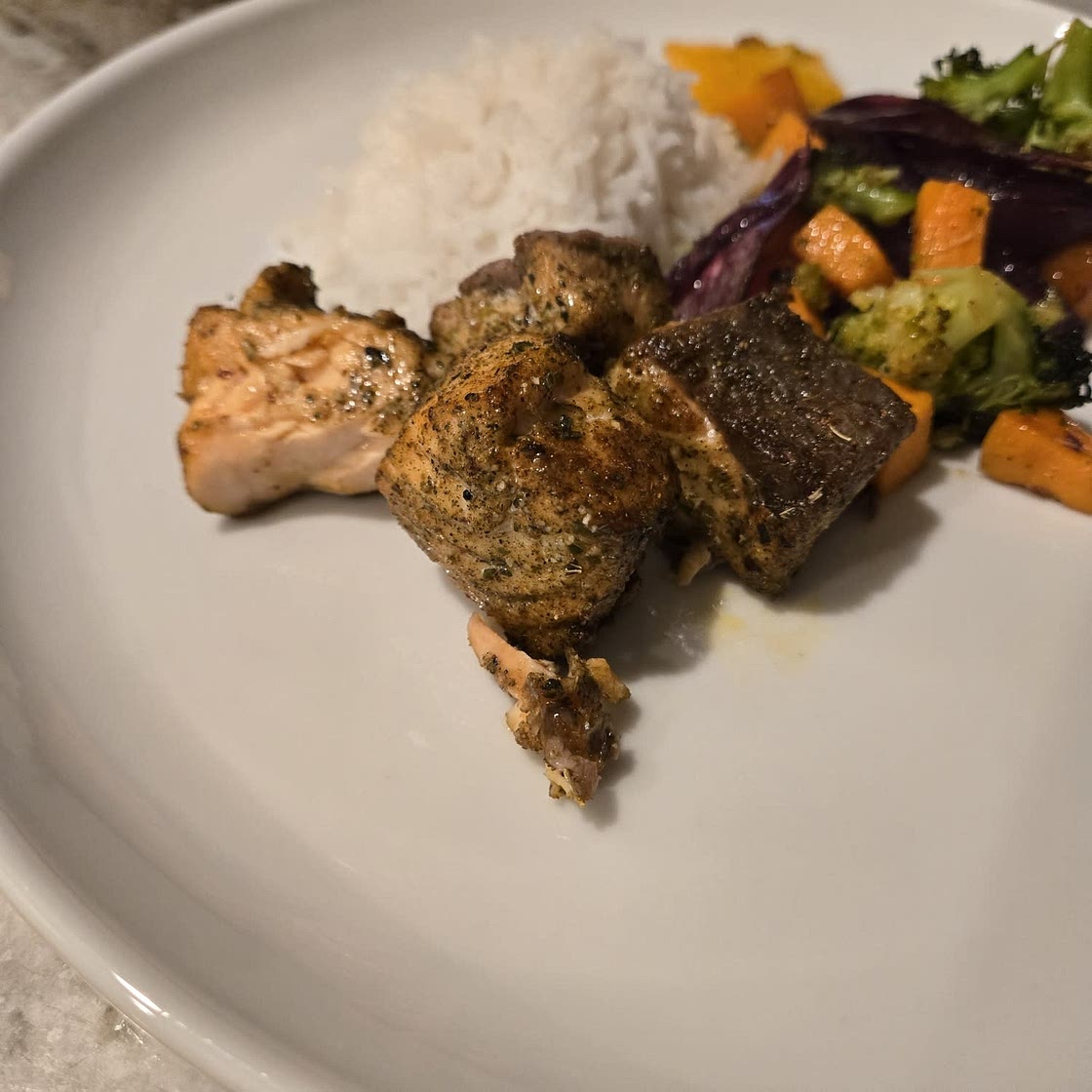 Blackened Air Fryer Salmon Bites
