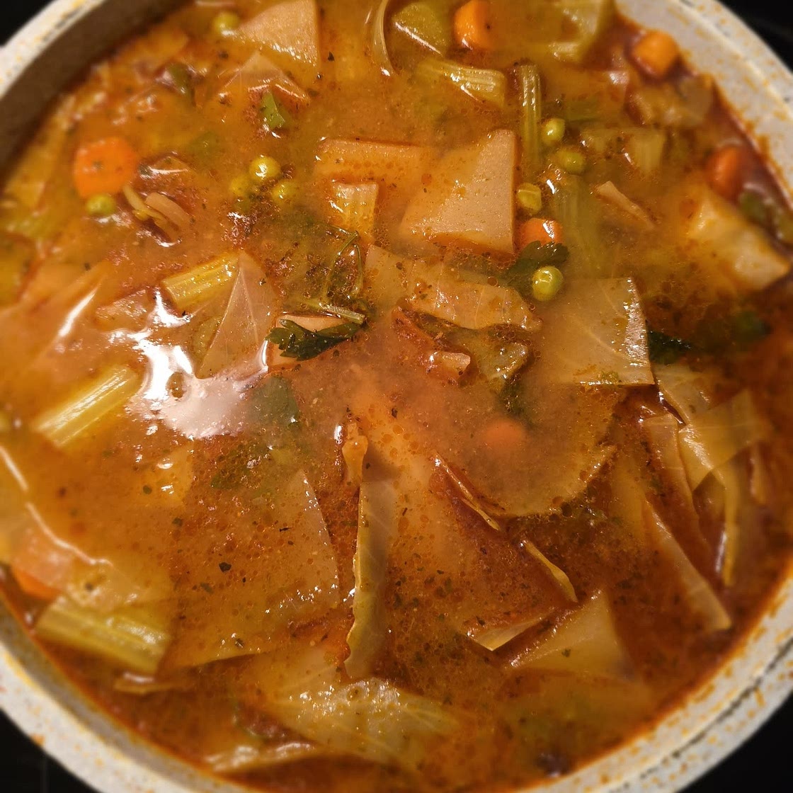 Fat Burning Cabbage Soup (شوربة الملفوف )