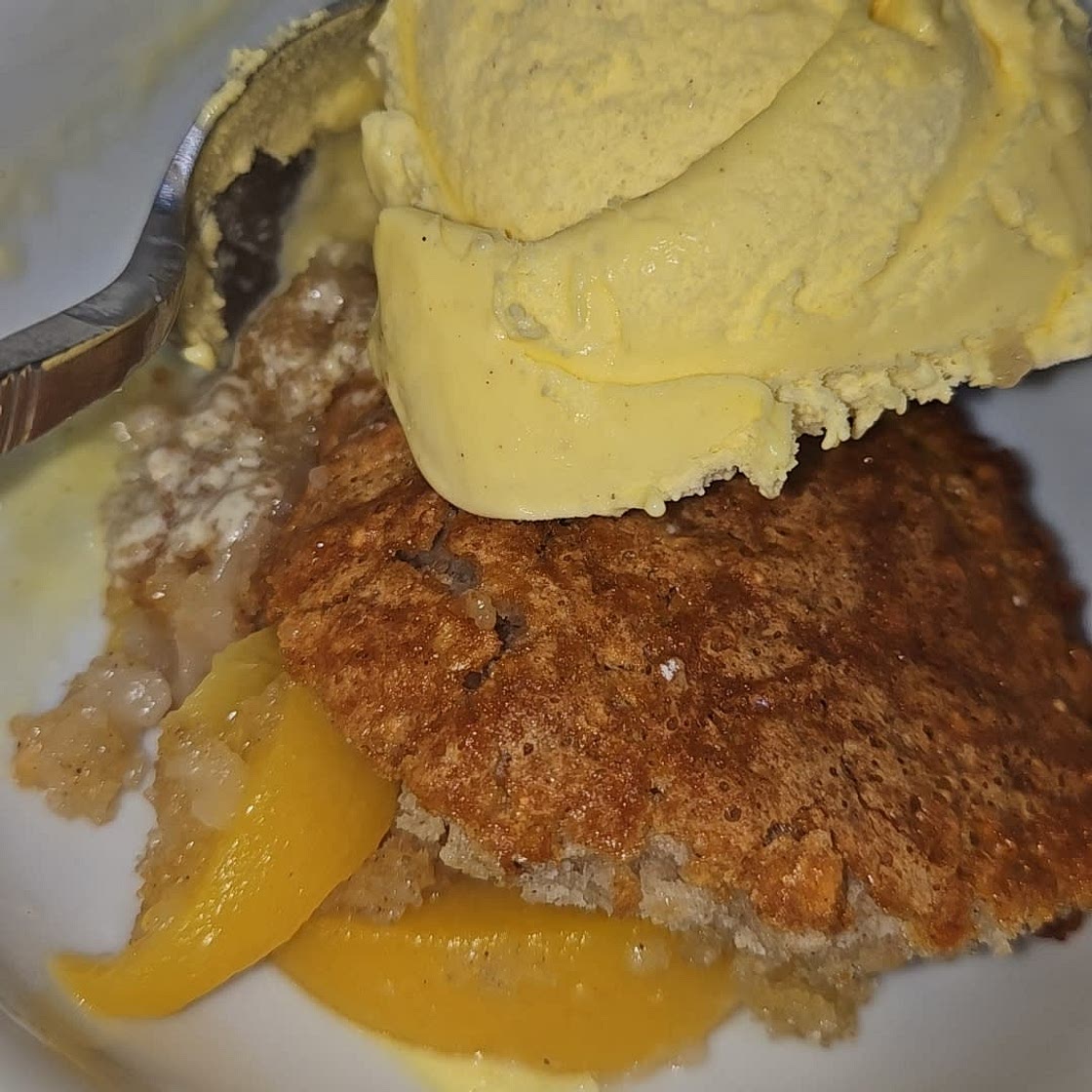 Easy Peach Cobbler Recipe