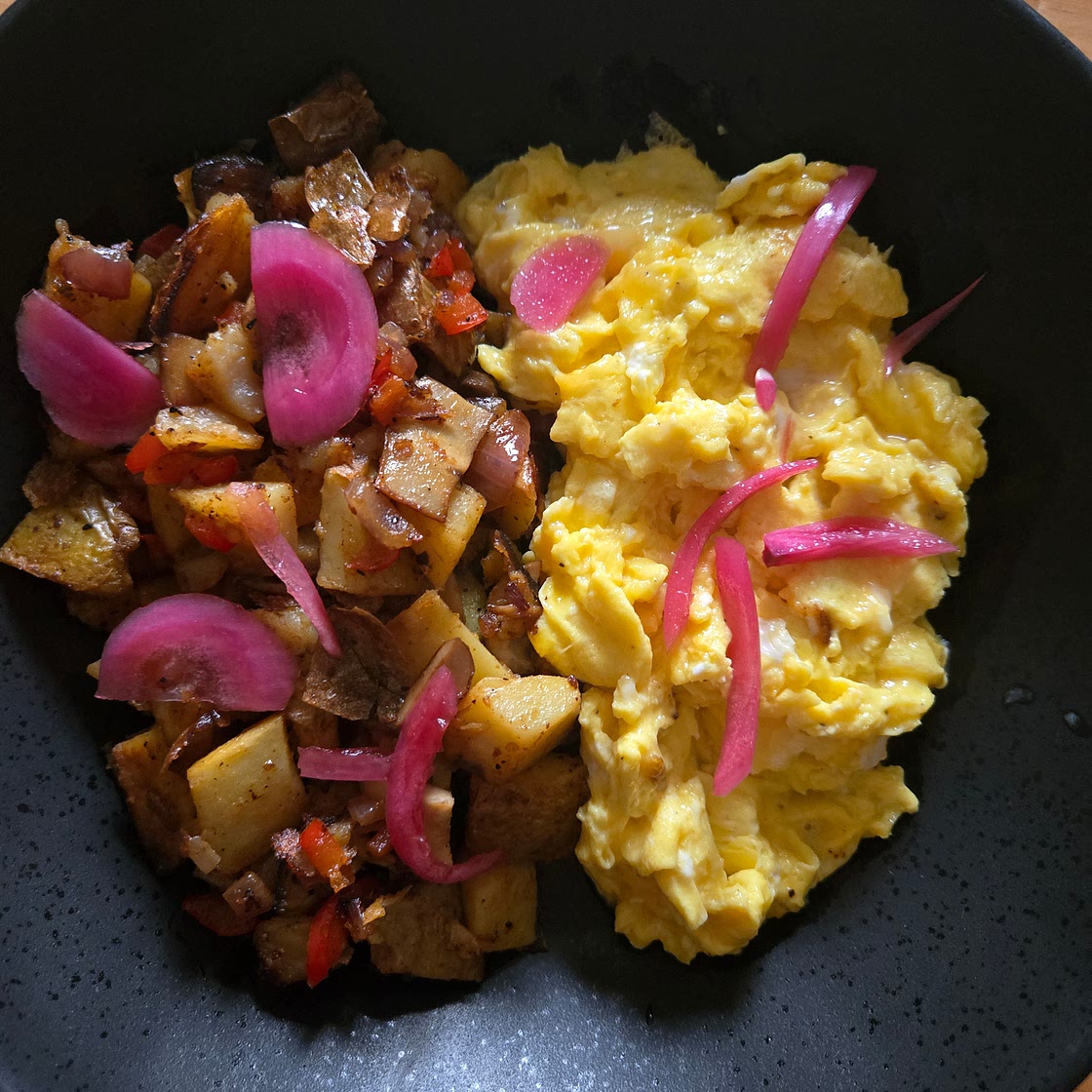 Scrambled eggs with hash