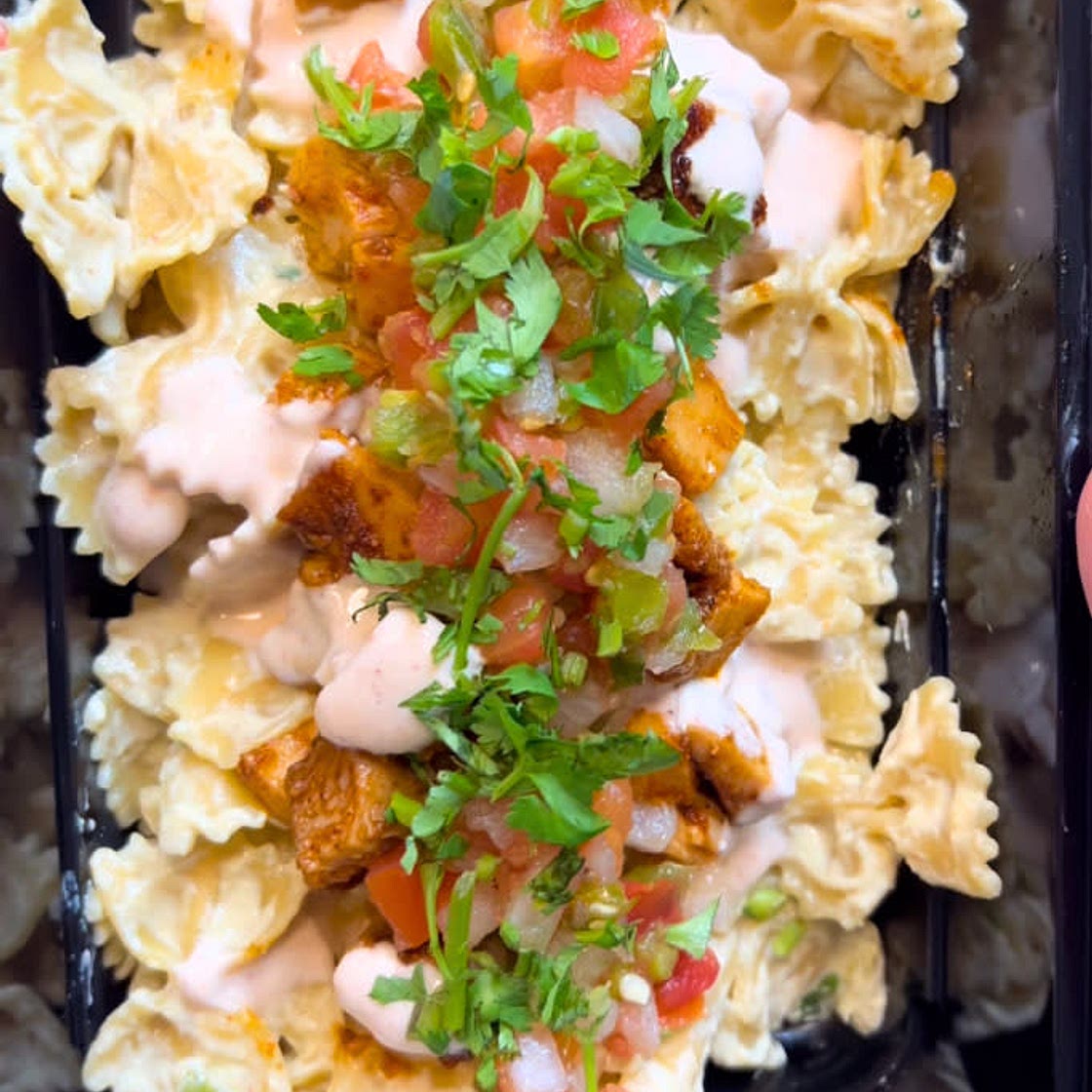 GREEN CHILI QUESO MAC N CHEESE