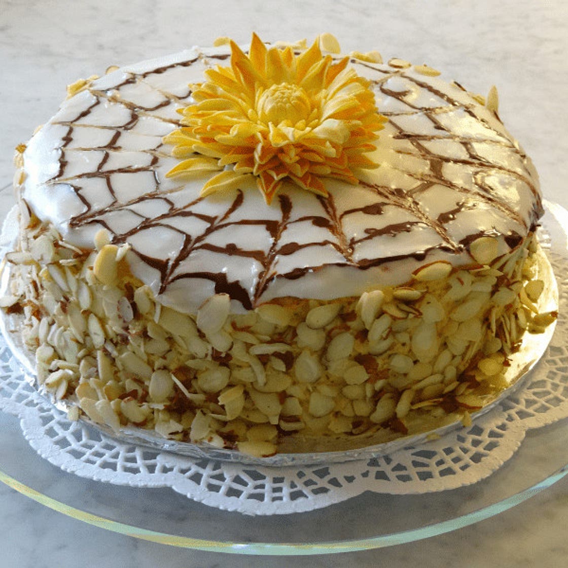 Esterházy Torte - Royal Dahlietta