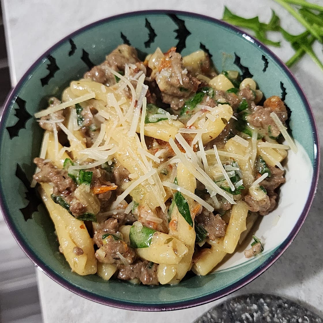 Healthy, Creamy Sun-Dried Tomato Ground Turkey Pasta