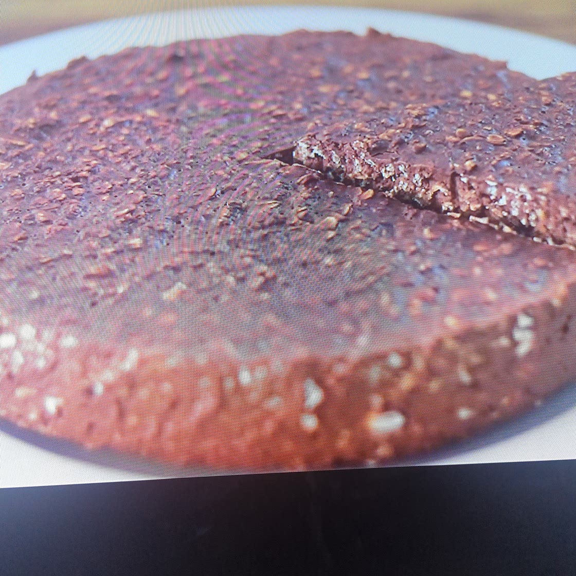 No-bake 3-ingredient chocolate oatmeal cake