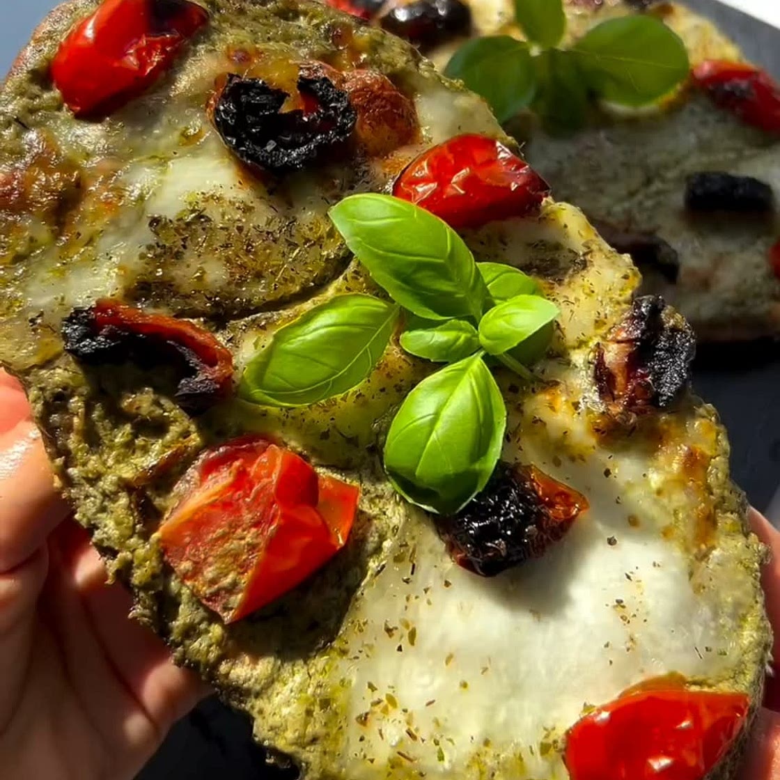 Pesto pizza, corn on cob & rice