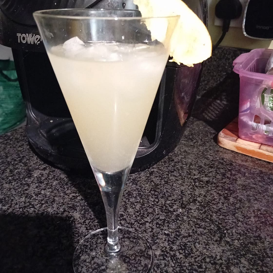 Clubman Orange & Pineapple Spritz
