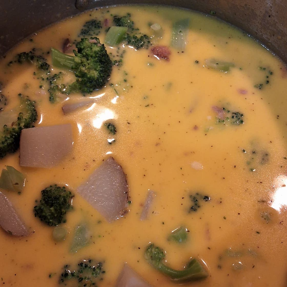Easy Broccoli Cheese Soup Recipe - 5 Ingredients