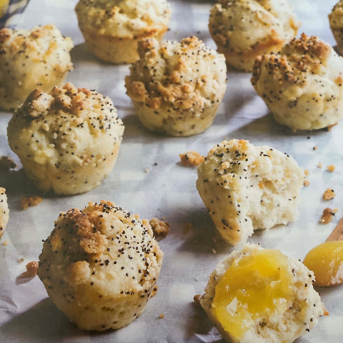 Paula deens lemon poppy seed streusel mini muffins 