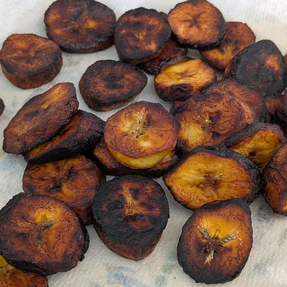 Sweet Fried Plantains (Platanos Maduros Fritos)