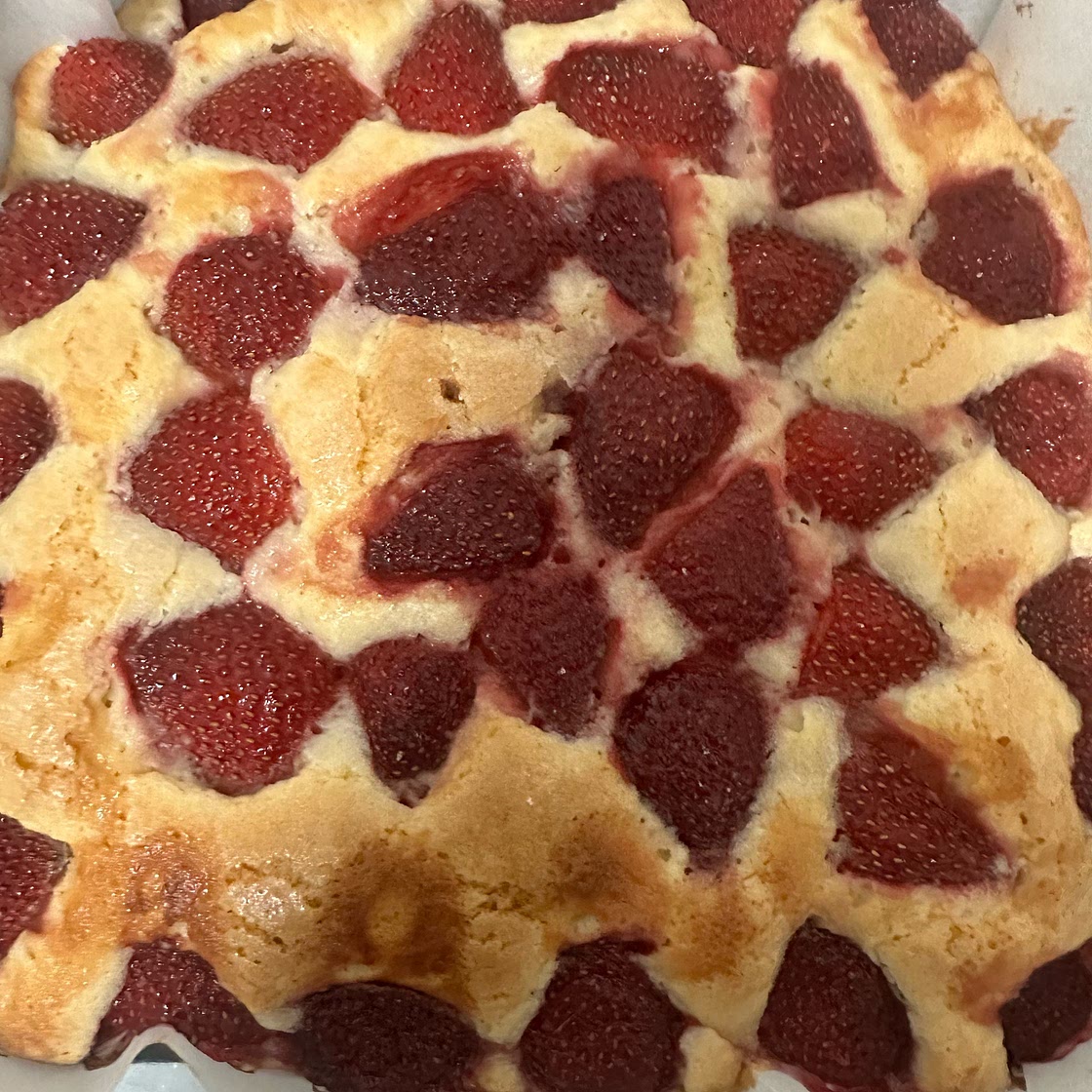 Fresh Strawberry Cake