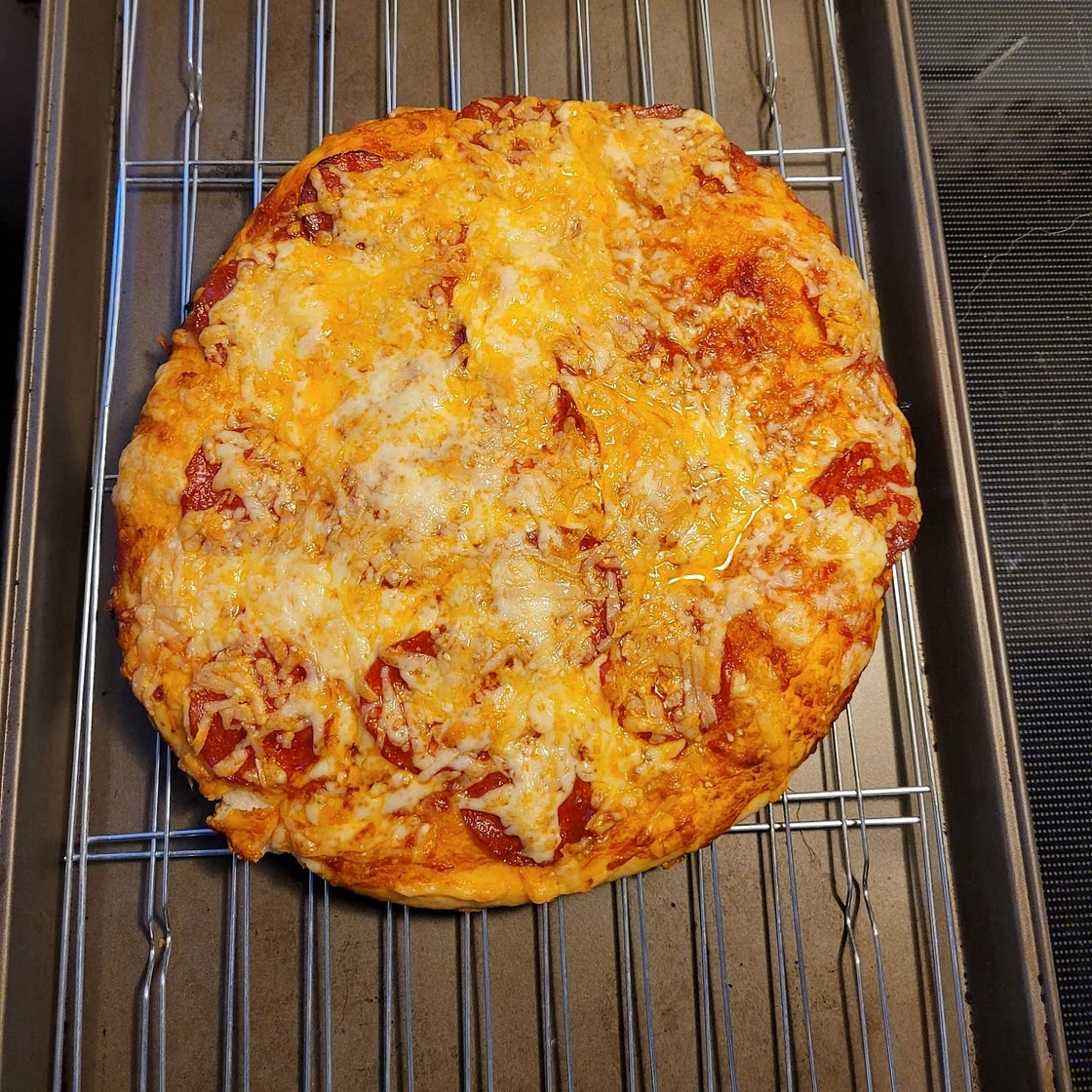 The Best Cast Iron Skillet Pizza (30 Minute)