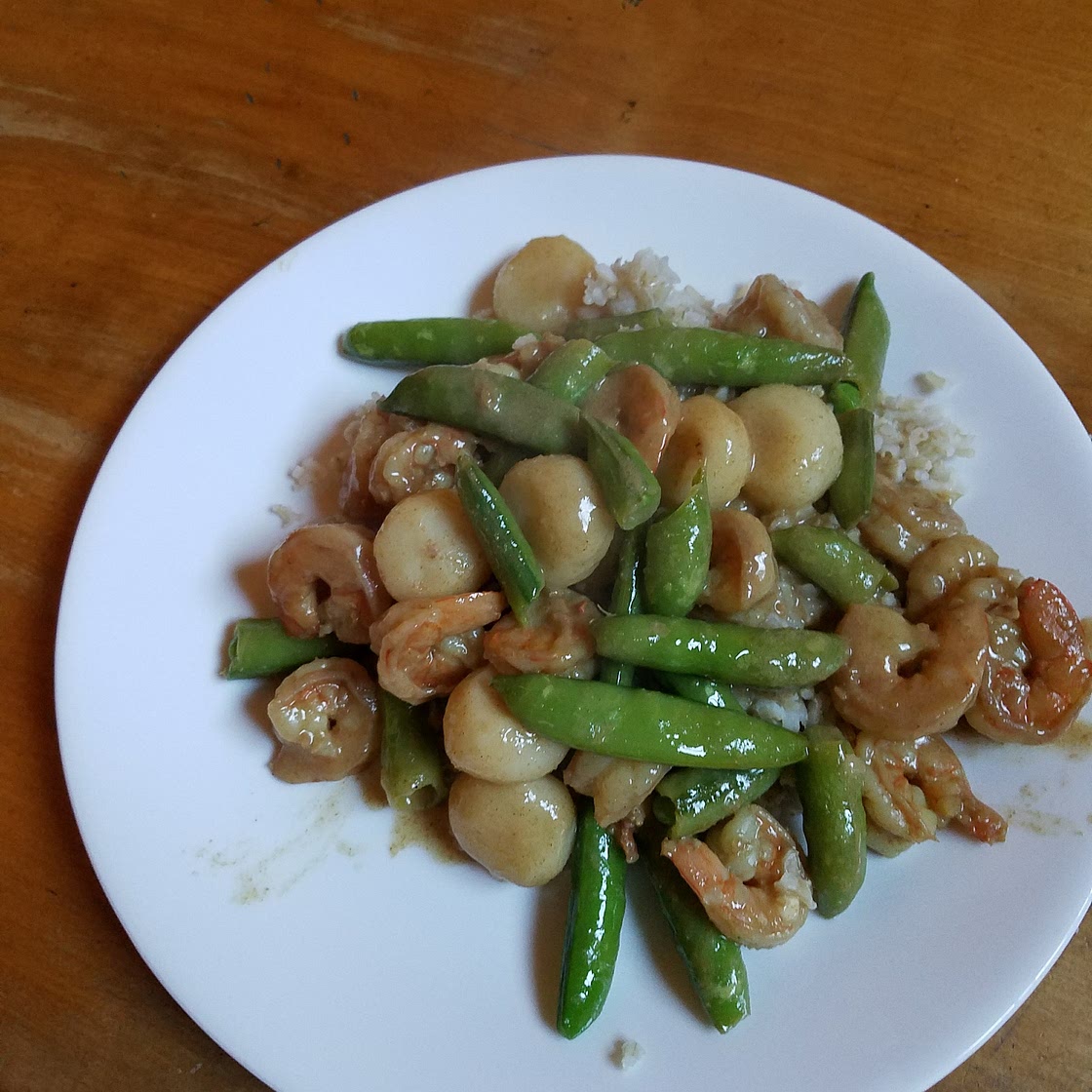Shrimp Curry with Water Chestnuts