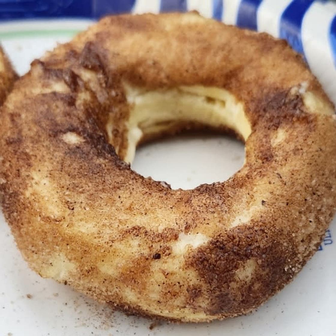 Easy Air Fryer Donuts