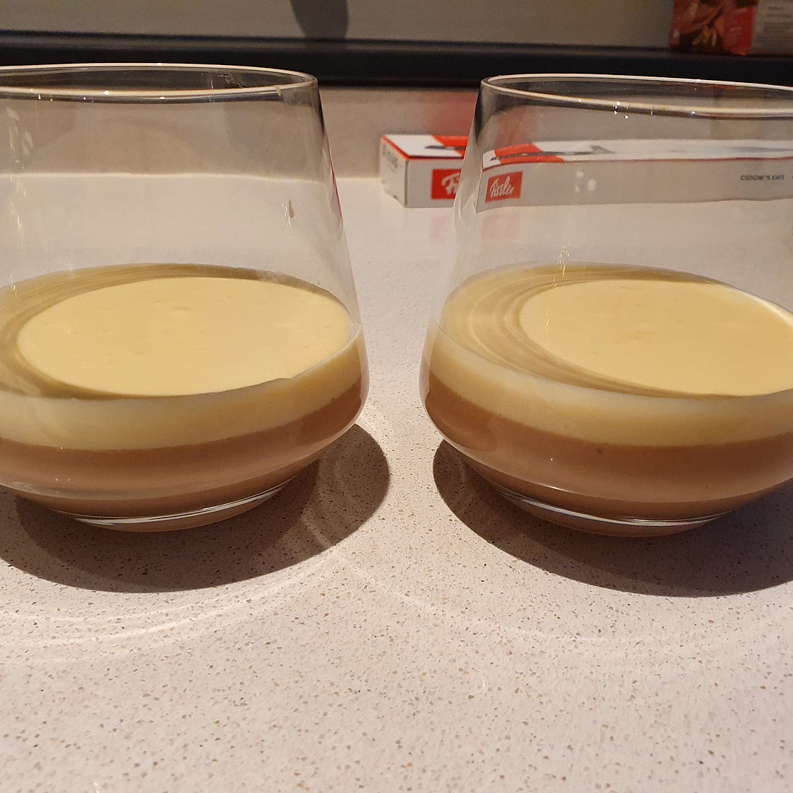 Chocolademousse melk en wit
