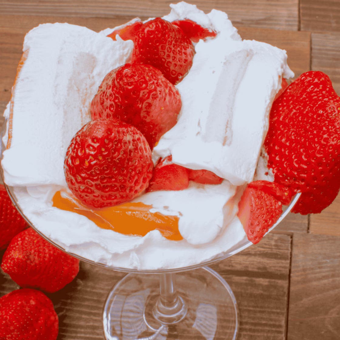 Spanish Strawberries with Cream