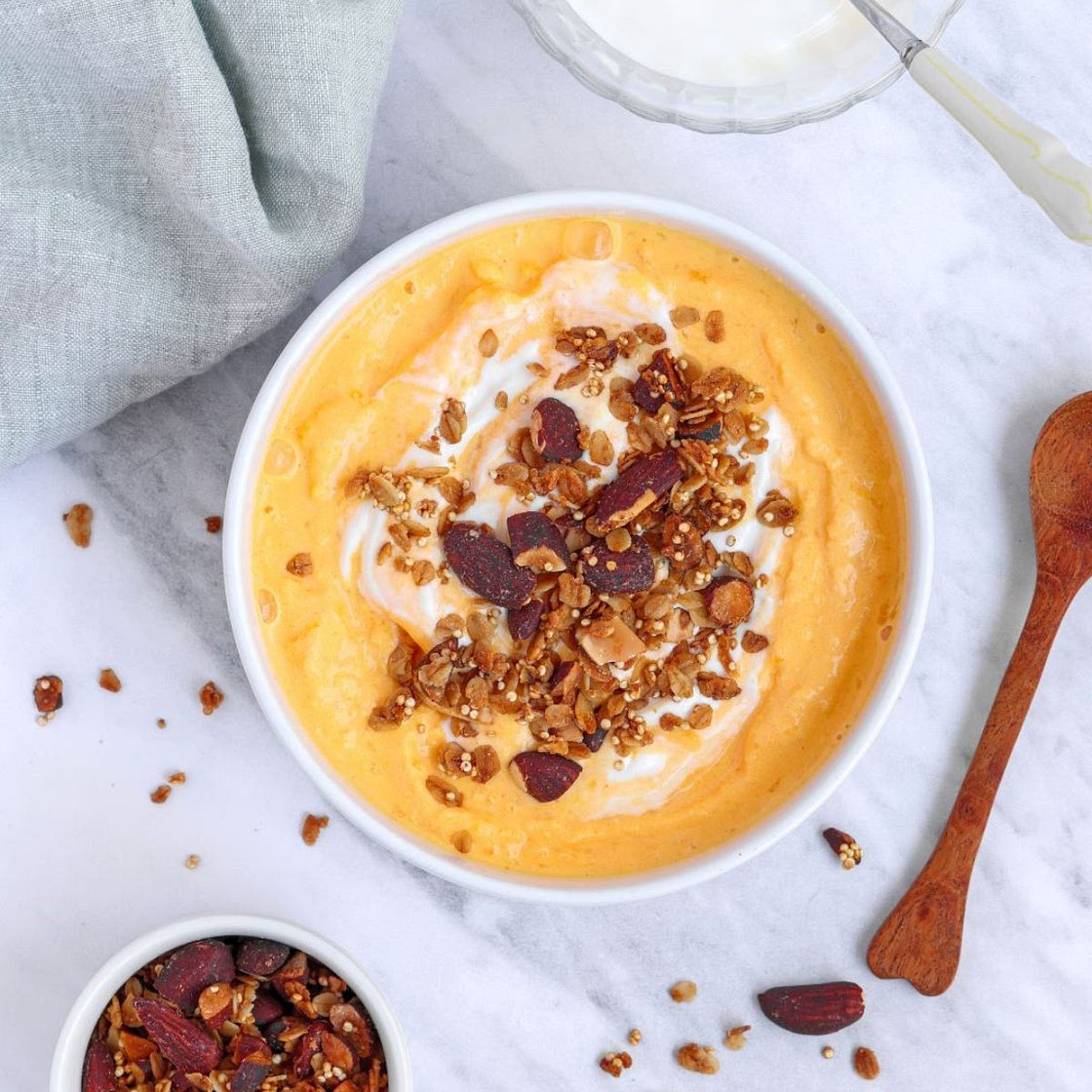 Carrot Mango Smoothie Bowl