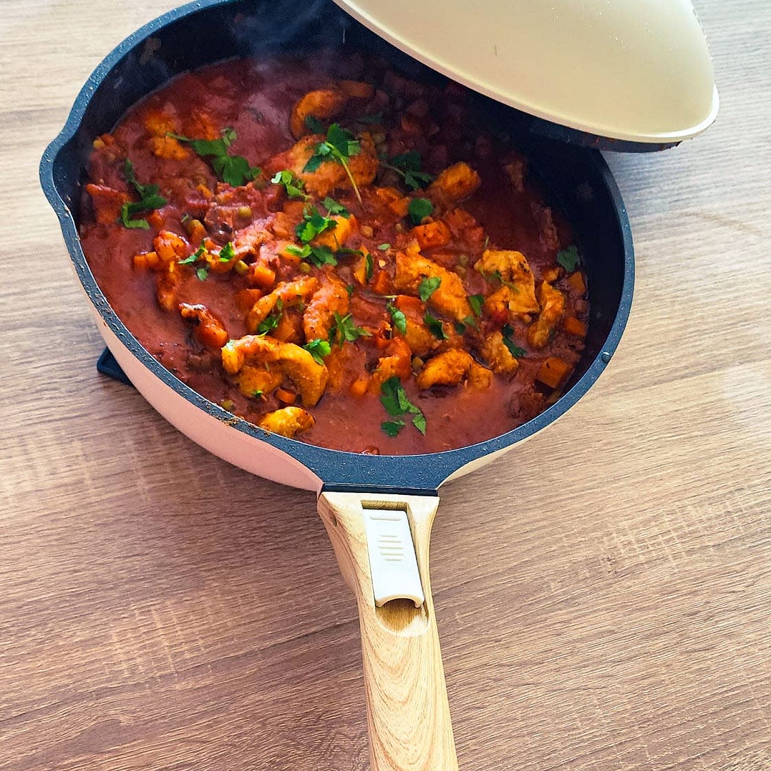 Poulet à la sauce aux légumes