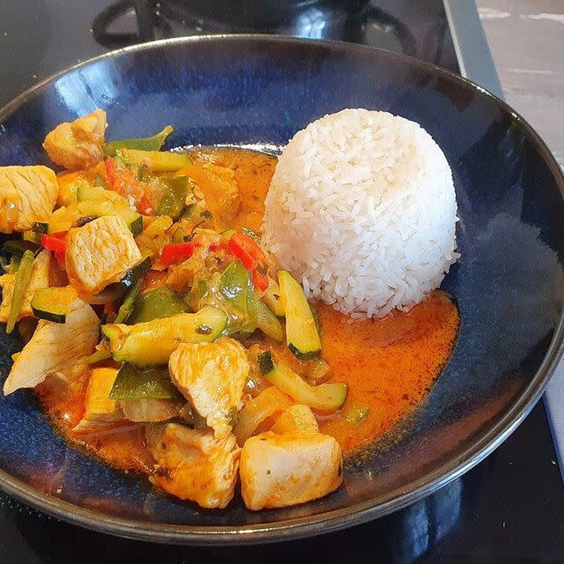 Rotes Thai-Curry wie beim Thailänder