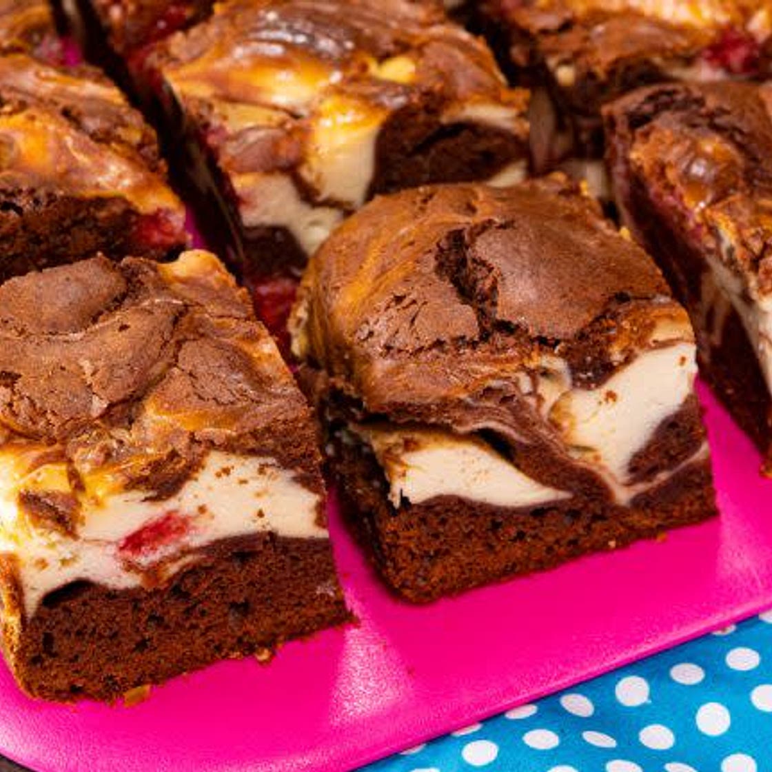Prajitura cu Brânză - Cheesecake Brownies (Prăjitură cu ciocolată și cremă de brânză)