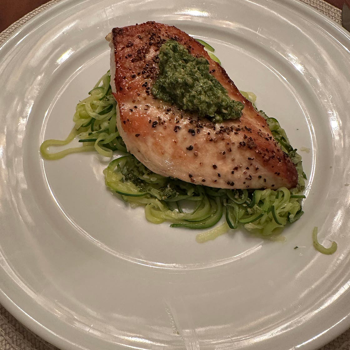 Zoodles with pesto and chicken