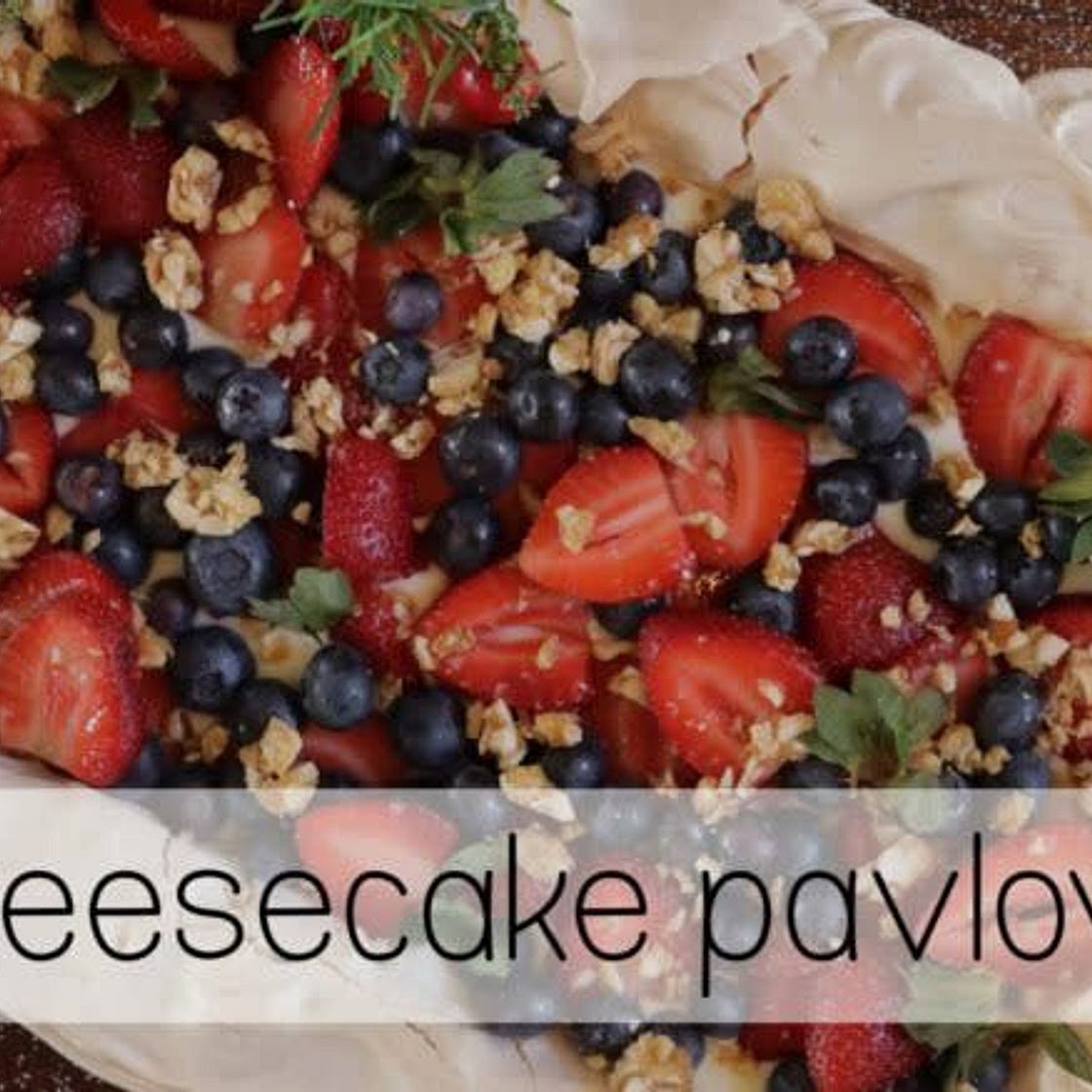 Taryn's Pavlova (Berry Cheesecake Pavlova)