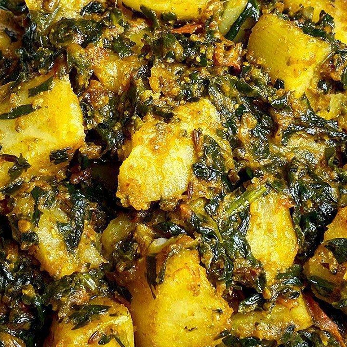 Aloo Palak (Spinach with Potatoes)