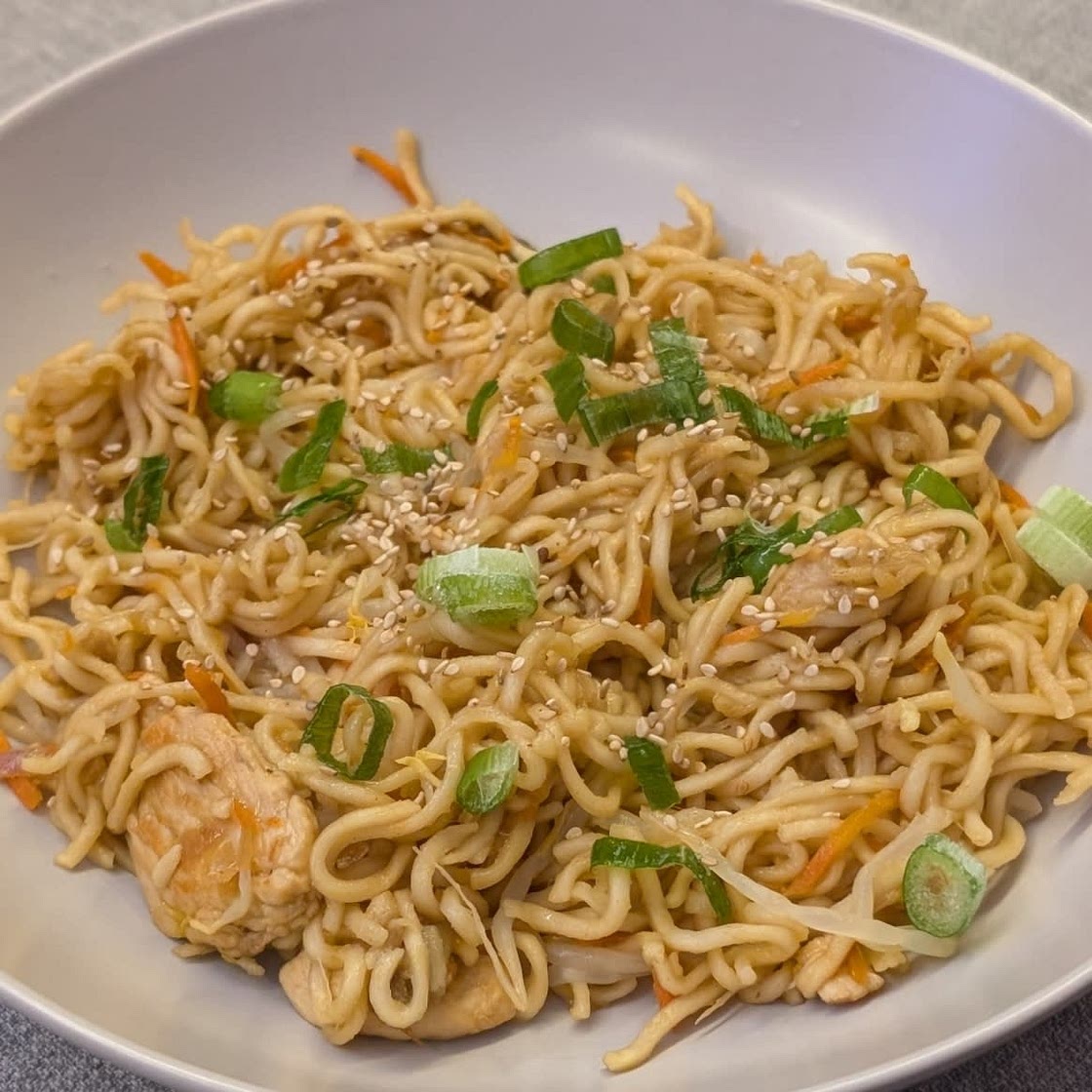 Gebratene, chinesische Nudeln