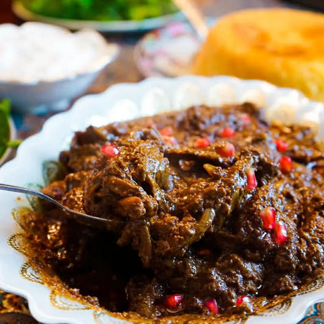 Vegan Khoresht Fesenjoon